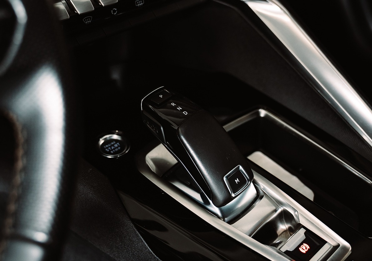 Subpage Details Top Second Image Showroom klaarmaken | Autobedrijf Hassing