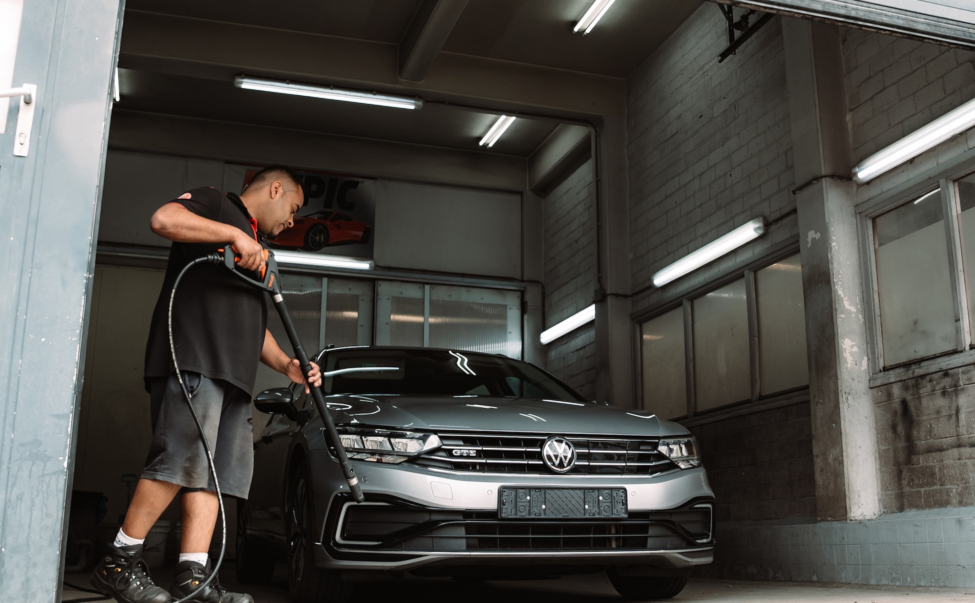 Common Image dinesten_images_1763035912.jpg Car wash/auto cleaner | Autobedrijf Hassing